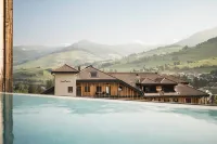 Excelsior Dolomites Life Resort - Mountain view