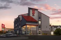 Red Roof Inn & Suites Philadelphia - Bellmawr Hotels in 