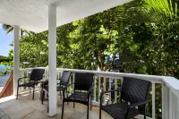 Kona's Shangri La - spa