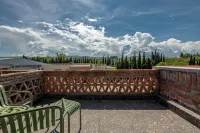 The Wine Station - 2-Star