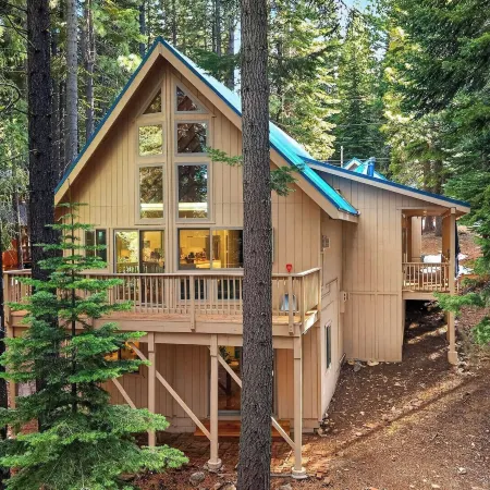 Hansel Haus by Avantstay Modern A-frame Game Room With Arcade + Large Deck