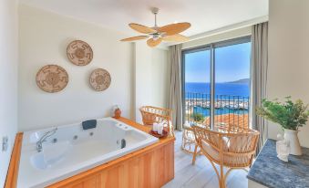 Kas Athena Hotel
