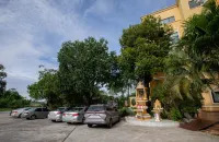 ROYAL PINEAPPLE HOTEL | a welcome to wealth and good fortune - parking