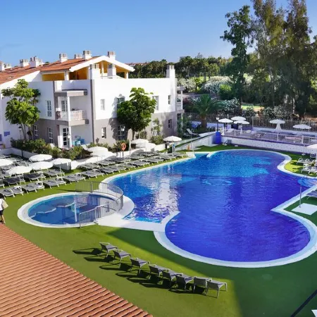 Coral Compostela Beach Golf