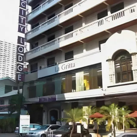 City Lodge Bangkok Отели рядом с достопримечательностью «Станция BTS Нана»