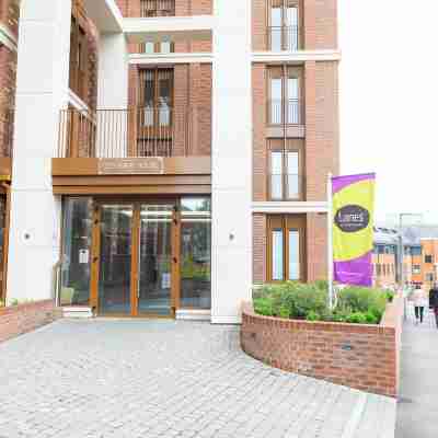 Alexandra Palace Luxury Serviced Apartments in St Albans Hotel Exterior
