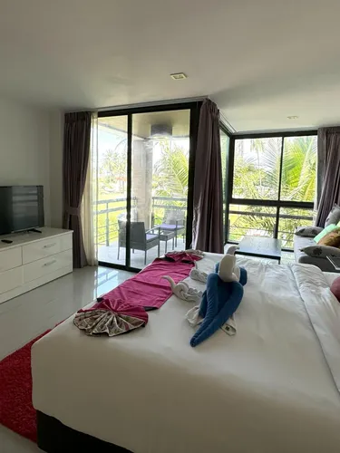 รูปภาพของSea view Bang Tao studio at Kris Condo