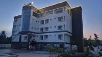 Bruce Palace Hotel - 2-Star
