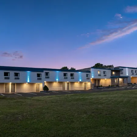 Days Inn by Wyndham Moosic