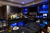 法明頓希爾斯-底特律西北假日酒店 - 酒吧