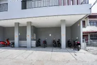 Urbanview Hotel Aloevera Pontianak - 2-Star