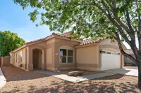Mesa Oasis Private Pool Fire Pit Sleeps 6 - 4-Star