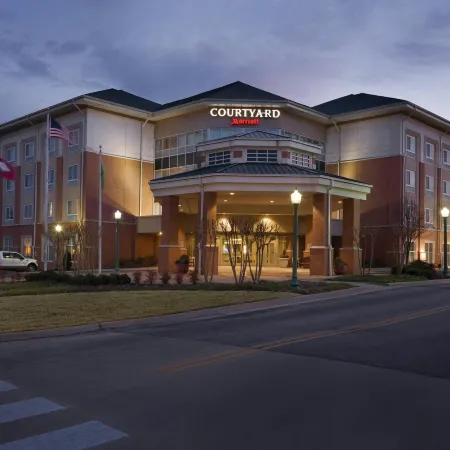 Courtyard Fort Smith Downtown