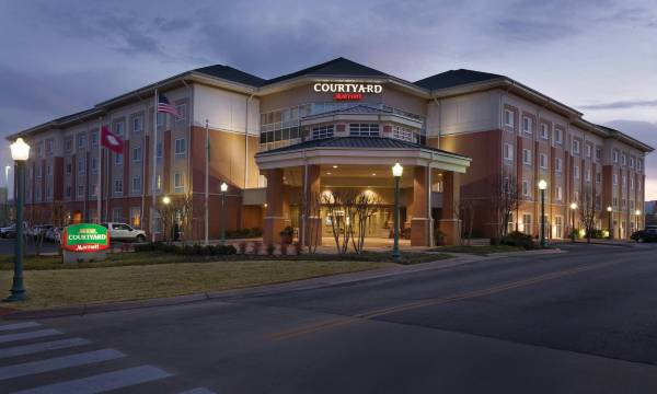 Courtyard Fort Smith Downtown