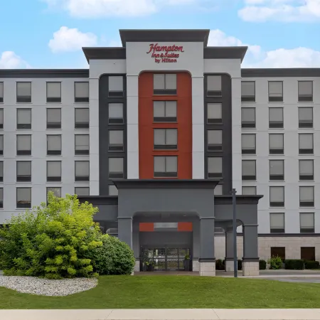 Hampton Inn and Suites by Hilton Windsor