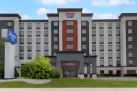 Hampton Inn and Suites by Hilton Windsor - Pools
