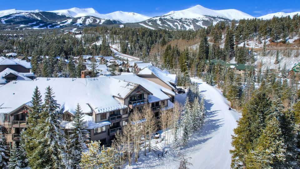 Mountain Thunder Lodge