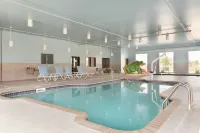 Four Points by Sheraton Fargo Medical Center - Pool