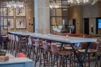 澤西市藝術區希爾頓嘉悦裏酒店 - 酒吧