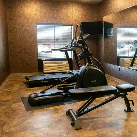 Cobblestone Hotel & Suites - Two Rivers
