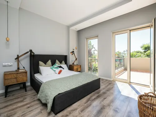 Walk in Hostel Faro Airport - 2-Star