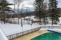 North Star Lodge & Resort - Hot Tub