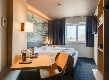 B&B HOTEL Oldenburg