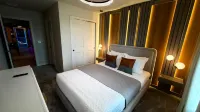 Brand New Modern 5BR With Pool Game Room 16212 - Parvekkeita