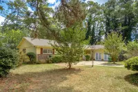 Atlanta Area Home w/ Yard: Great for Families! - 2 stelle