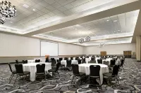 Best Western Plus Ramkota Hotel - Layanan Antar-Jemput