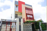 Sky Guesthouse Hotel di East Semarang