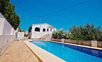 Flandes - Traditionally Furnished  Villa in Benissa