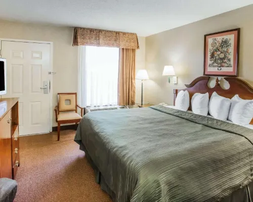 Quality Inn Reidsville Hwy 29 - parking