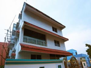 OYO MAA Banadurga Guest House