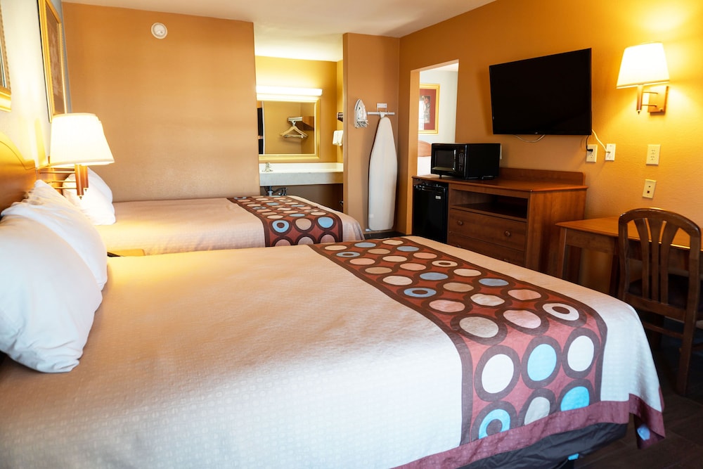 Sky-Palace Inn & Suites Laredo