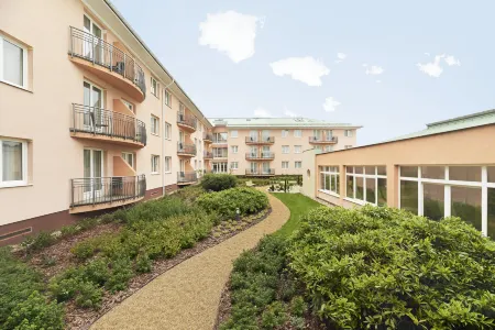 Hotel Europa Fit Hévíz Отели рядом с достопримечательностью «Термальное озеро Хевиз»