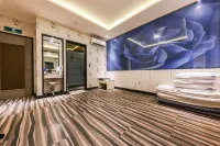 Dangjin Blue Hotel فنادق في دانغجين-سي