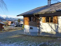 Chalet Clairval Hotels near Charmey Aventures