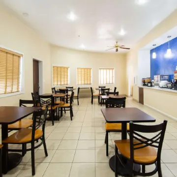 Travelodge by Wyndham Merced Yosemite