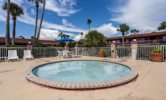 Motel 6 Spring Hill, FL - Weeki Wachee