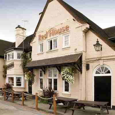 London Ilford Hotel Exterior