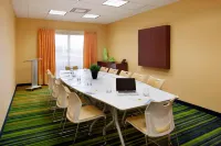 Fairfield Inn & Suites Toronto Mississauga
