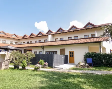 Am Hohen Bogen Hotels in Arrach