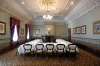 Craig's Royal Hotel Hotels in Ballarat Central