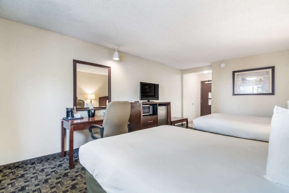 Red Lion Inn & Suites Vancouver