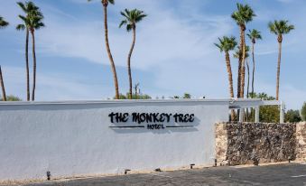 Monkey Tree Hotel 12