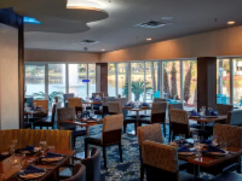 โรงแรมดับเบิลทรีบายฮิลตัน สนามบินแจ็คสันวิลล์ โรงแรมในแจ็กสันวิลล์