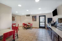 Baymont by Wyndham Farmington - Desayuno