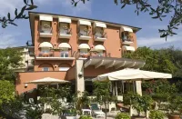 Hotel Ristorante Al Caminetto WorldHotels Crafted Adults Only Hotels in Torri del Benaco