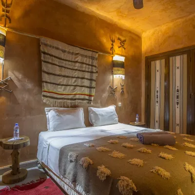 لي دومين دي أمانار Hotels near منتزه تيبيضرت